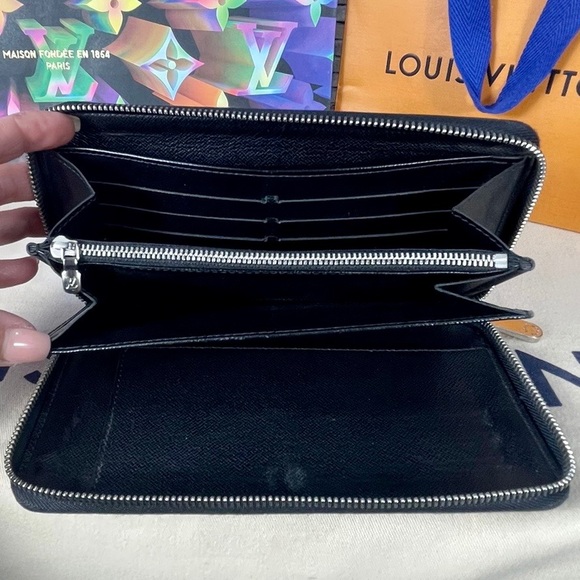 ✨AUTHENTIC✨ Louis Vuitton Zippy Organizer Wallet - Picture 10 of 12